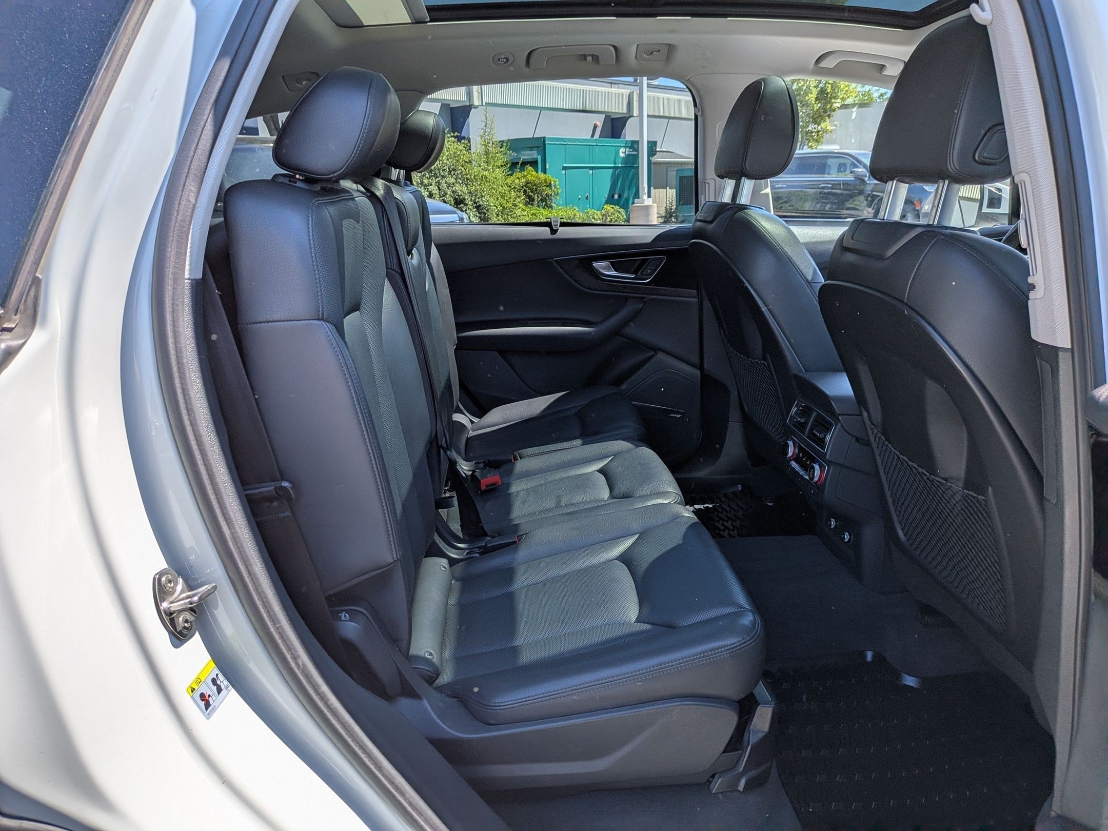 Used 2018 White Audi 3.0T Premium image 29