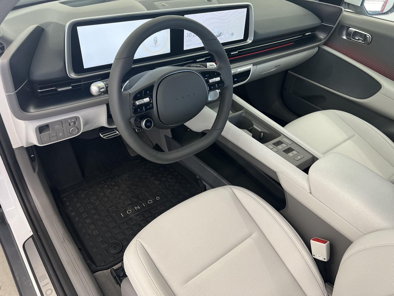 2025 Hyundai IONIQ 6 Limited - Photo 13