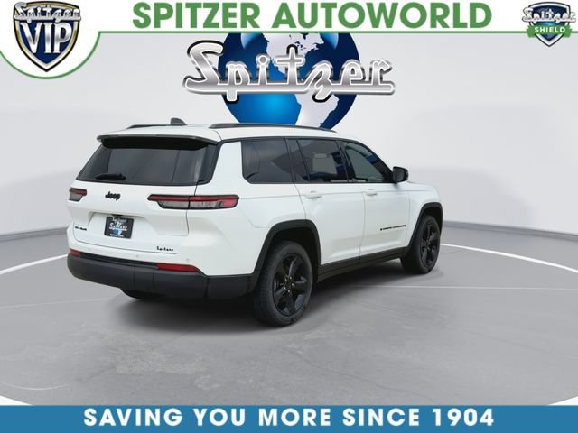 Used 2021  Jeep Altitude image 9