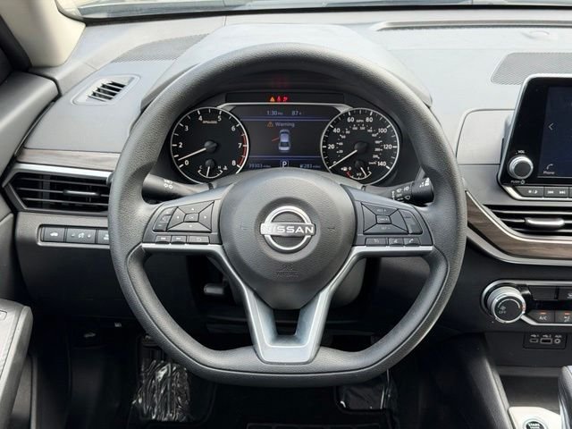 Used 2025 Black Nissan 2.5 SV image 23