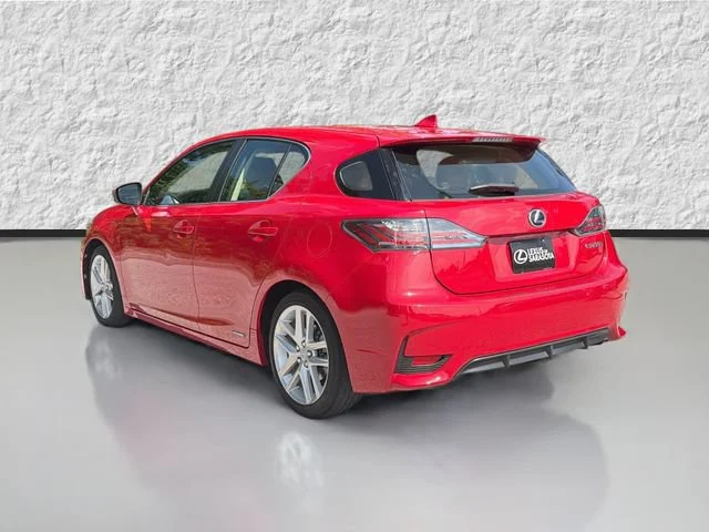 Used 2014 Red Line Lexus Hybrid image 5