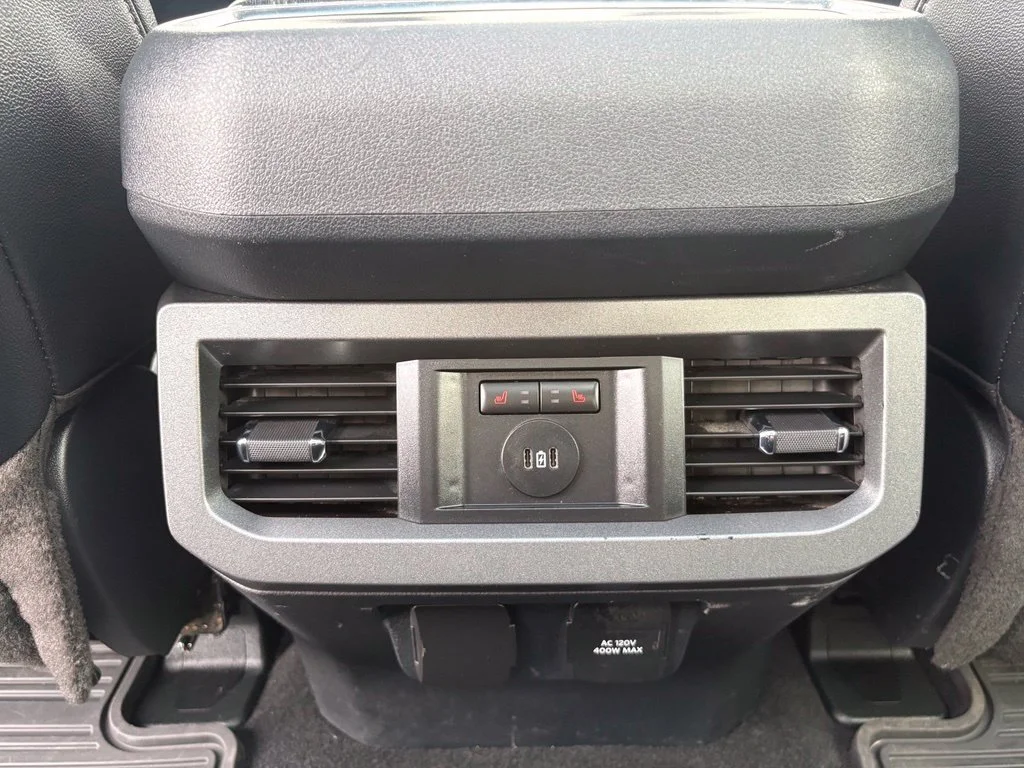 Used 2023 White Ford Lariat image 27