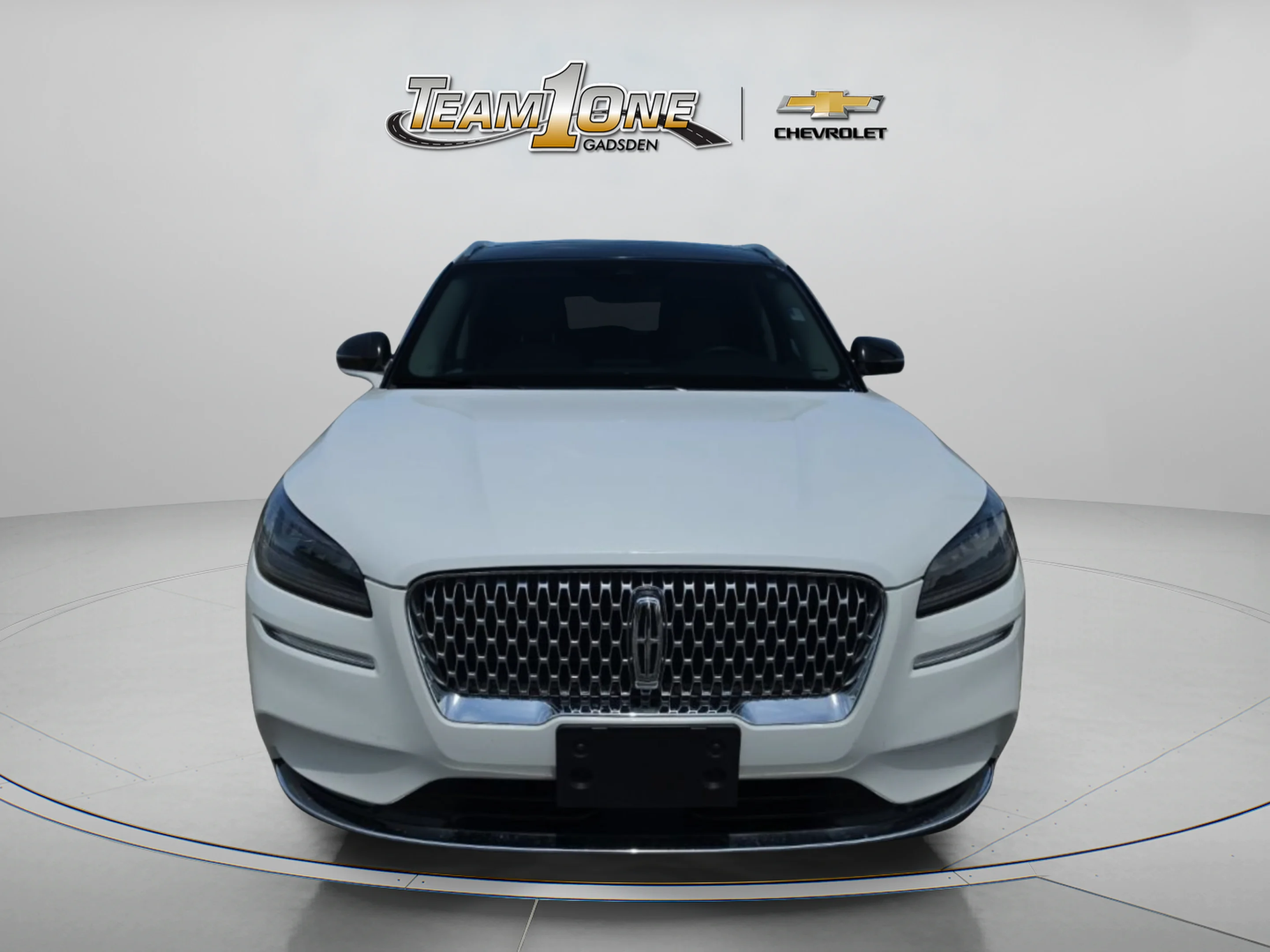 Used 2020 White Lincoln Reserve image 2