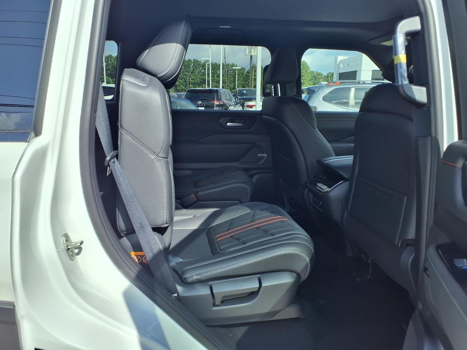 2026 Nissan Armada PRO-4X® White at Robbins Nissan