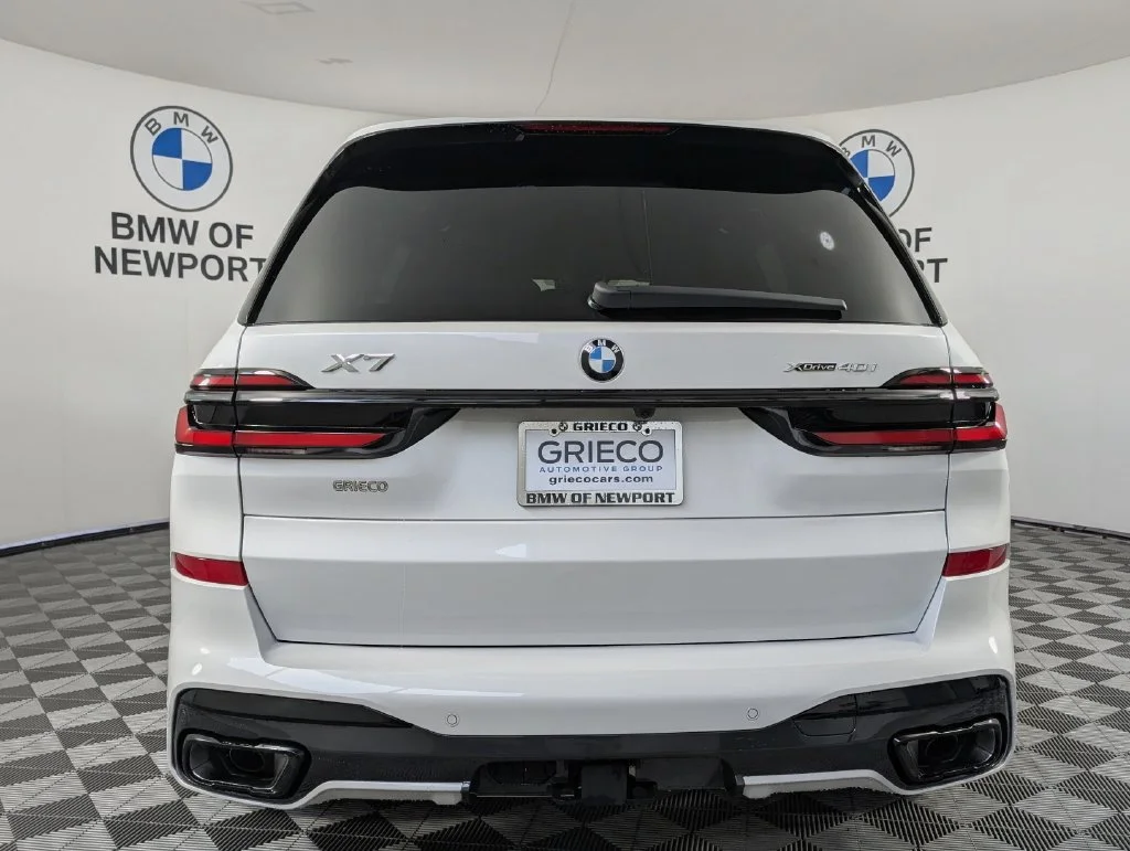New 2027 White BMW xDrive40i image 7