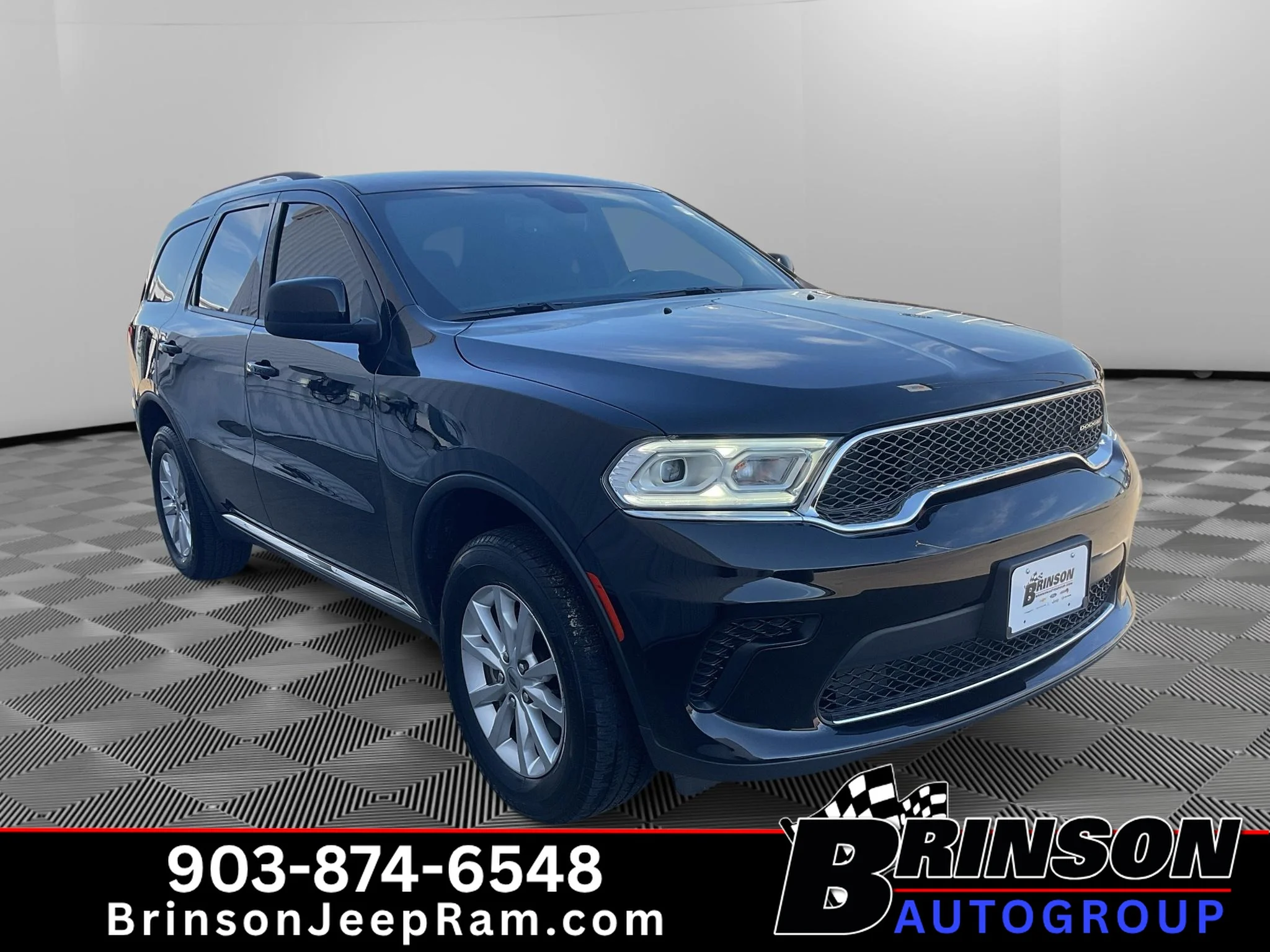 Used 2023 DB Black Clearcoat Dodge SXT image 3