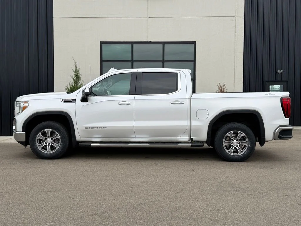 Used 2021 White GMC SLT image 2