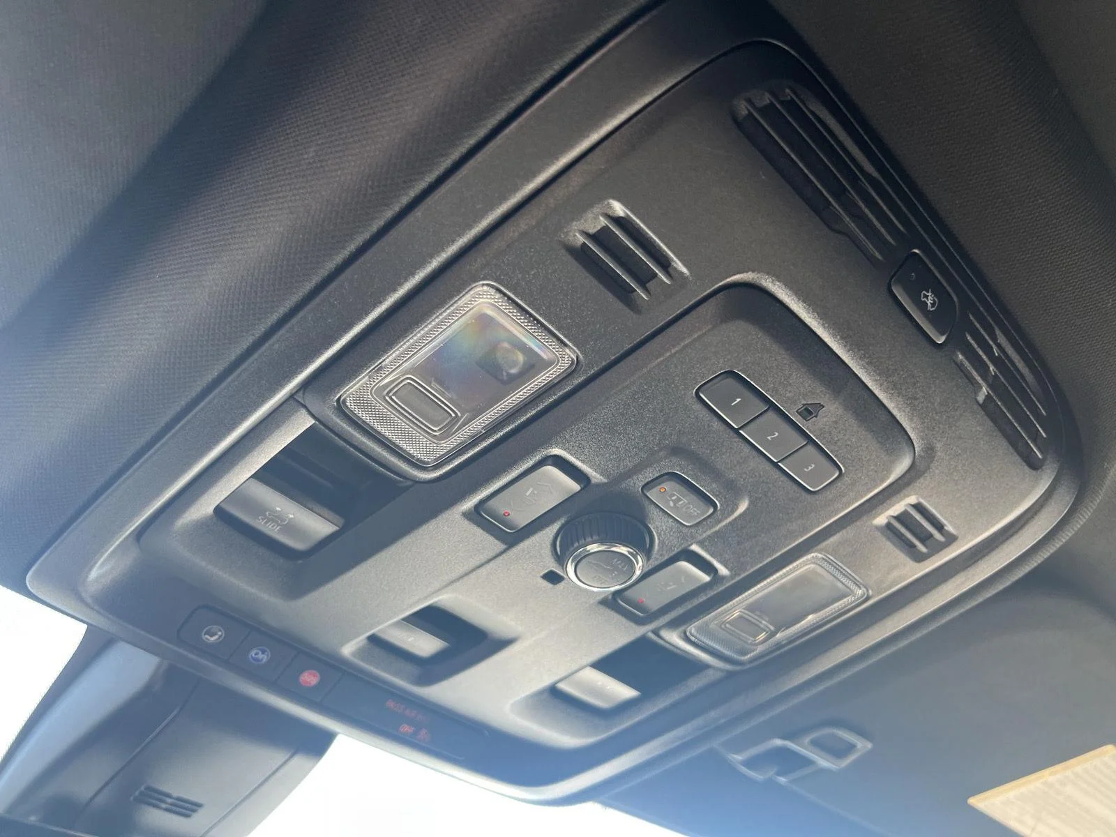 2021 GMC Yukon XL Denali - Photo 27