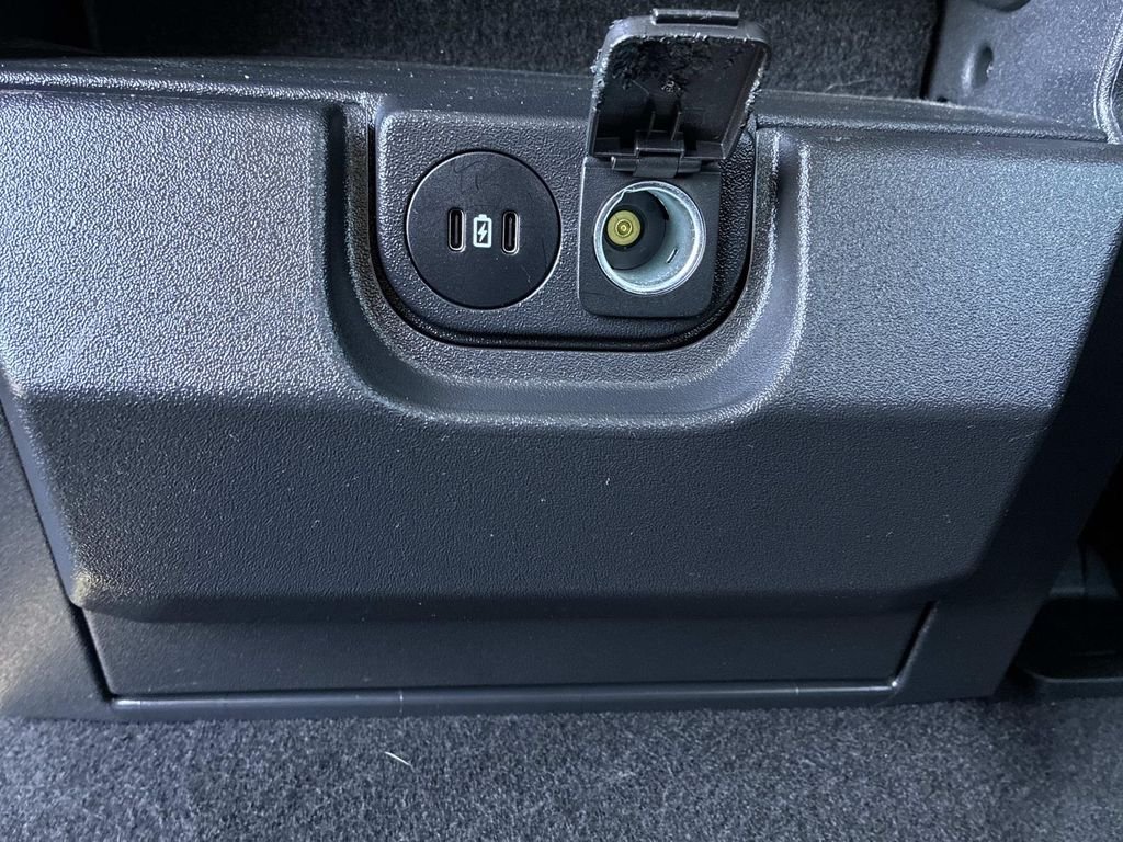 Used 2025 Gray Ford XLT image 16