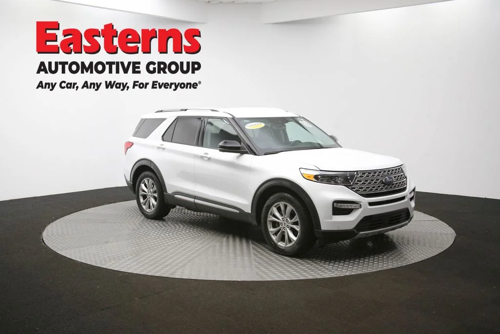 Used 2023 White Ford Limited image 50