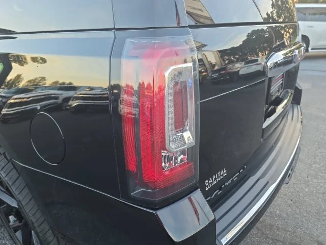 Used 2018 Black GMC Denali image 36