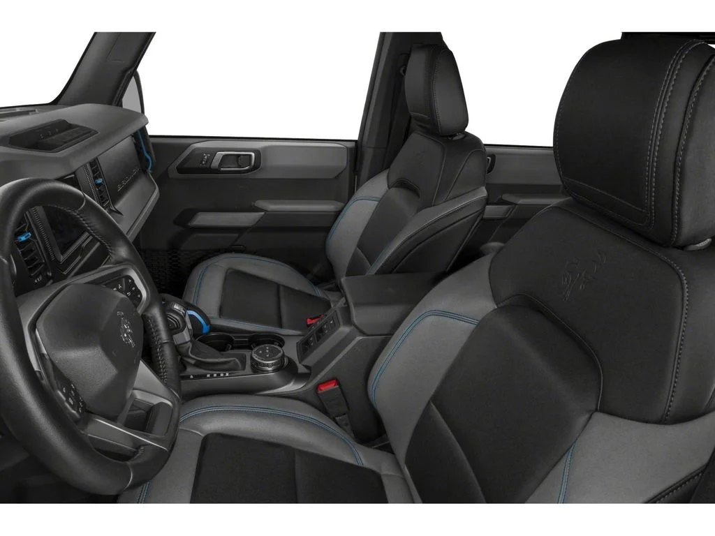Used 2023 Oxford White Ford Black Diamond image 7
