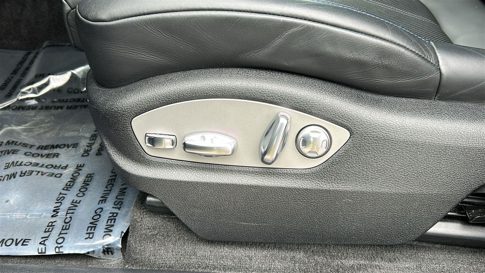 Used 2023 Gentian Blue Metallic Porsche  image 11