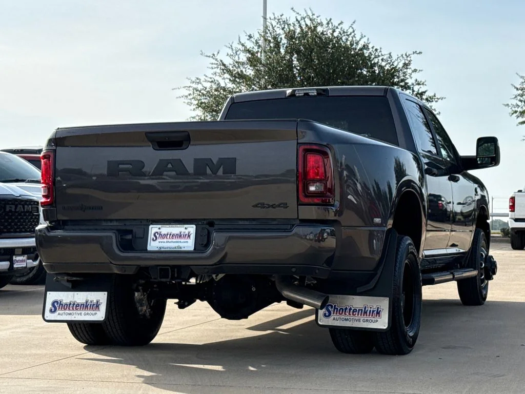 New 2026 Granite Crystal Metallic Clearcoat RAM Big Horn image 9