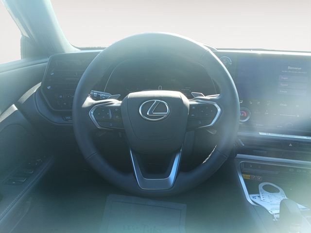2026 Lexus TX 550h+ - Photo 12