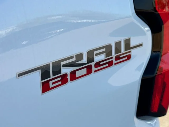 Used 2023 White Chevrolet Trail Boss image 6