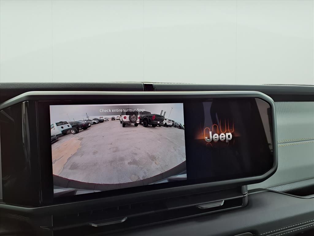 2025 Jeep Wrangler 4-Door Sahara - Photo 9