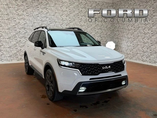 Used 2022 White Kia X-Line EX image 1