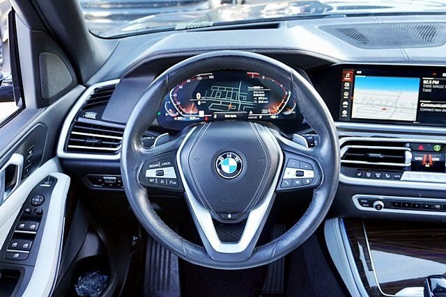 Used 2023 Gray BMW xDrive40i image 20