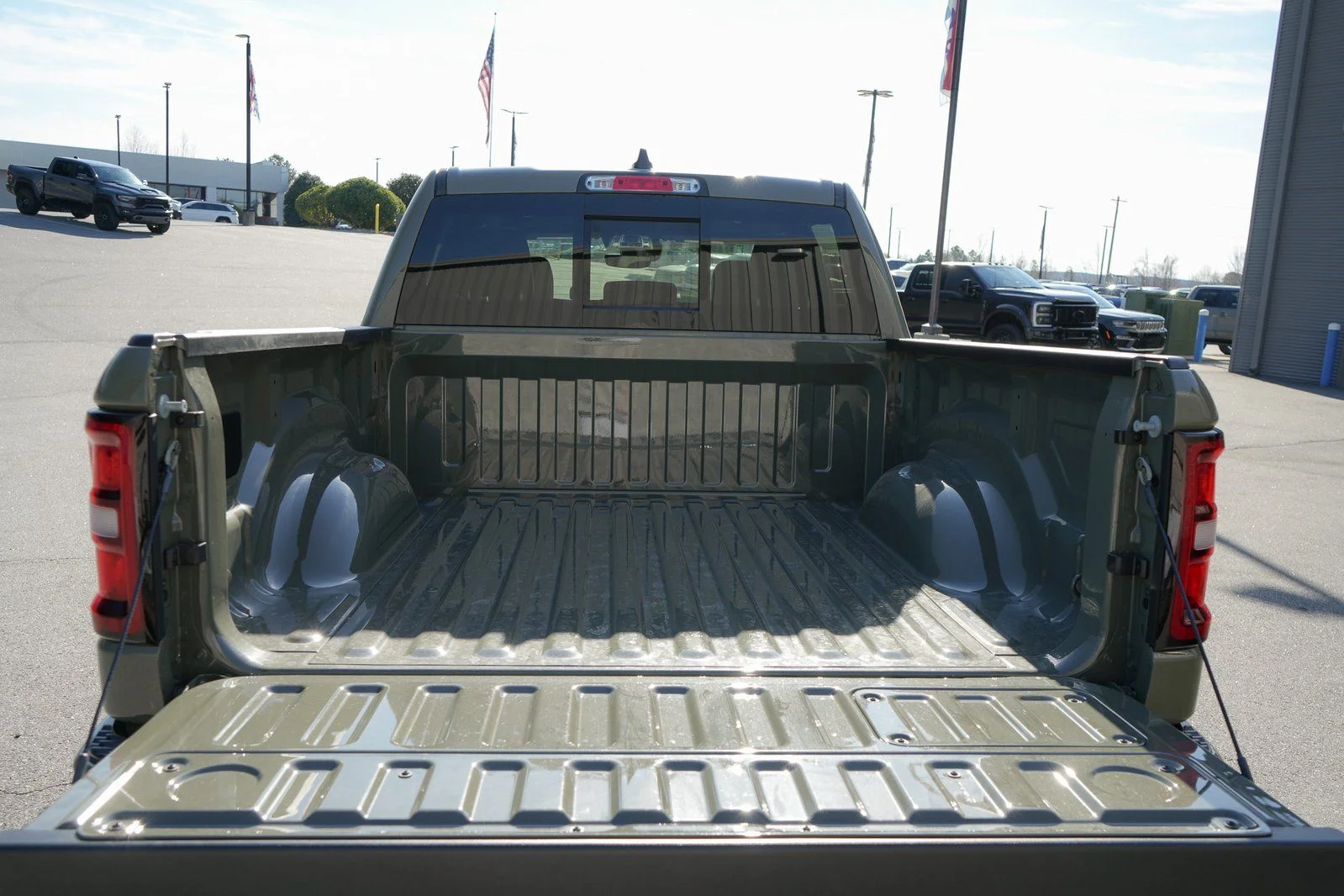 New 2026 Canyon Lake Exterior Paint RAM Laramie image 9
