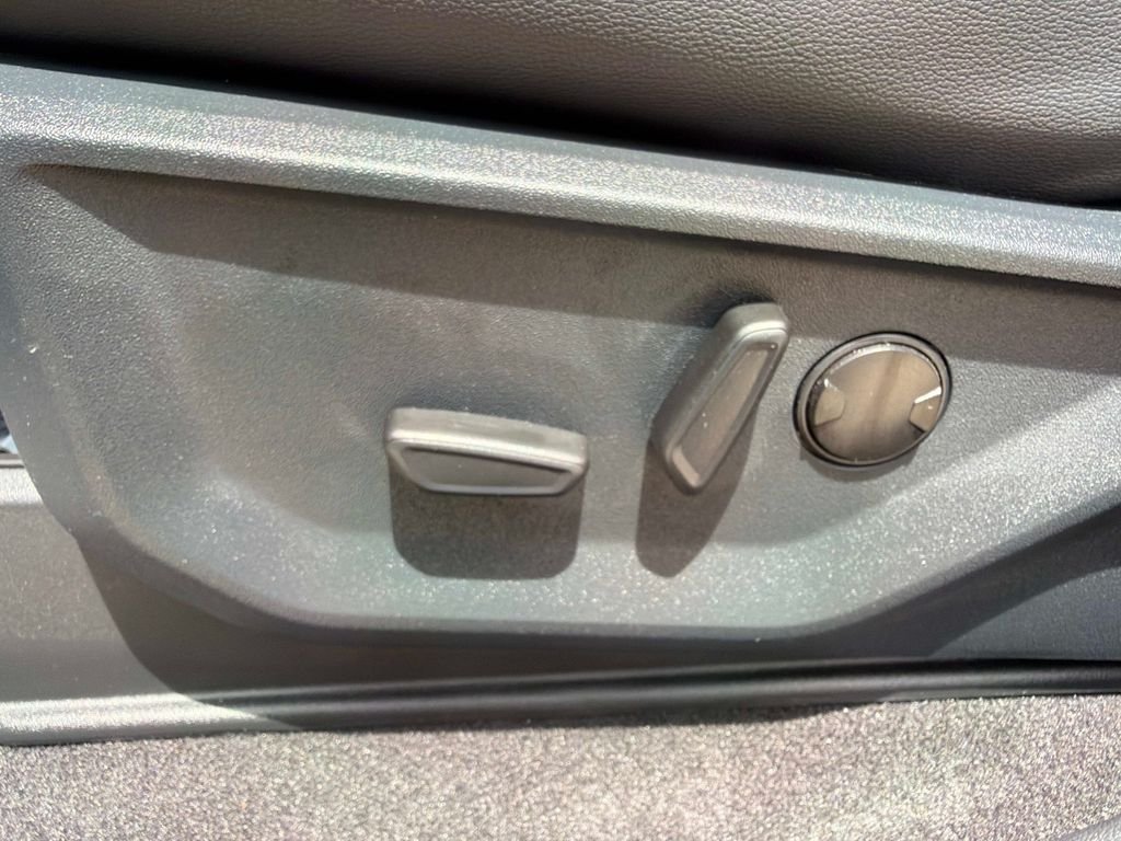 Used 2025 Silver Ford Tremor image 20