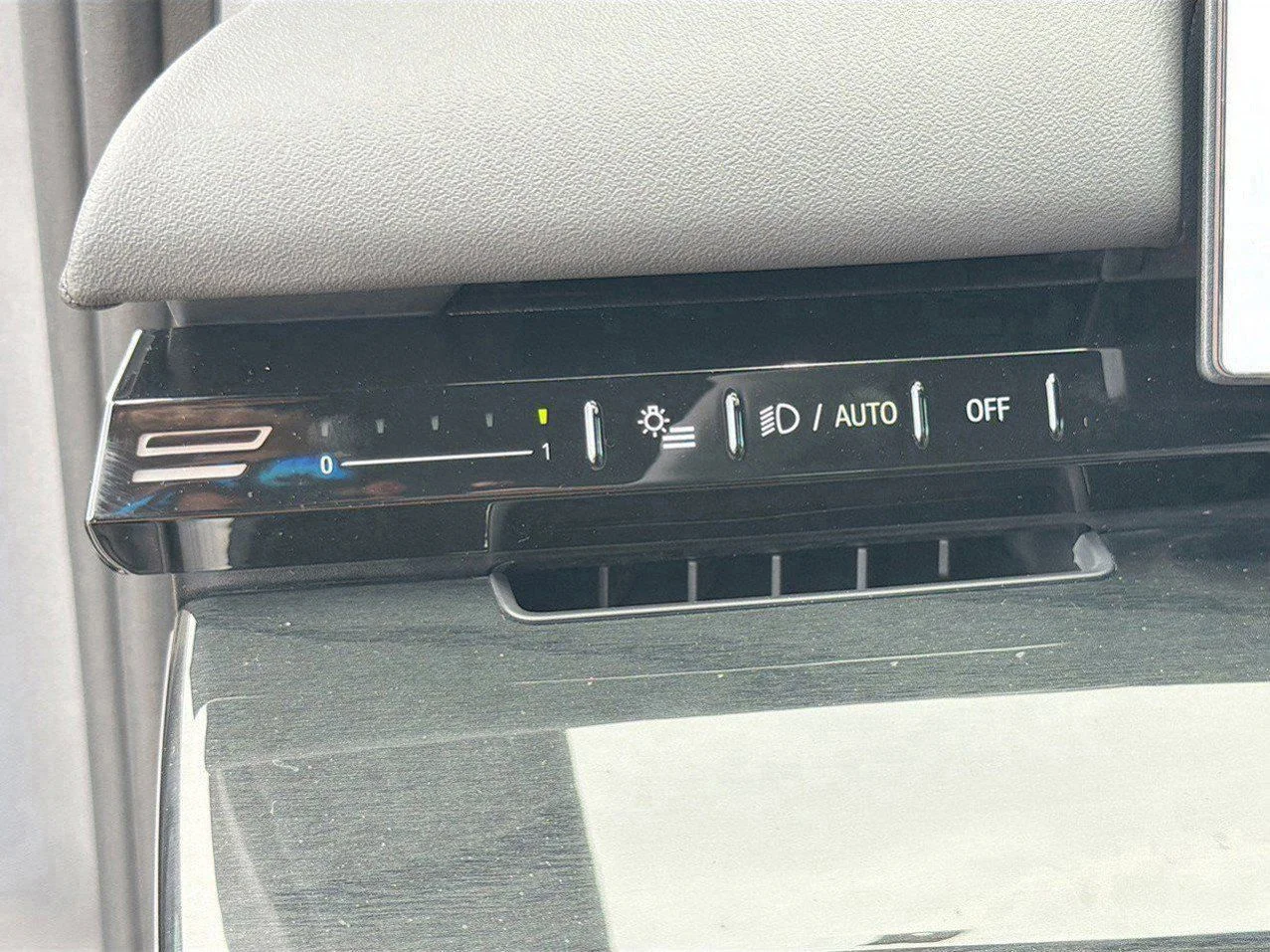 2026 BMW 5 Series 530i - Photo 37