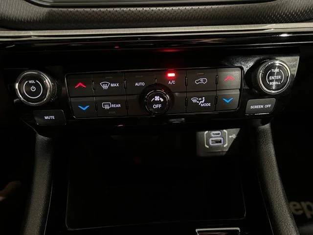 Used 2023 Gray Jeep Trailhawk image 14