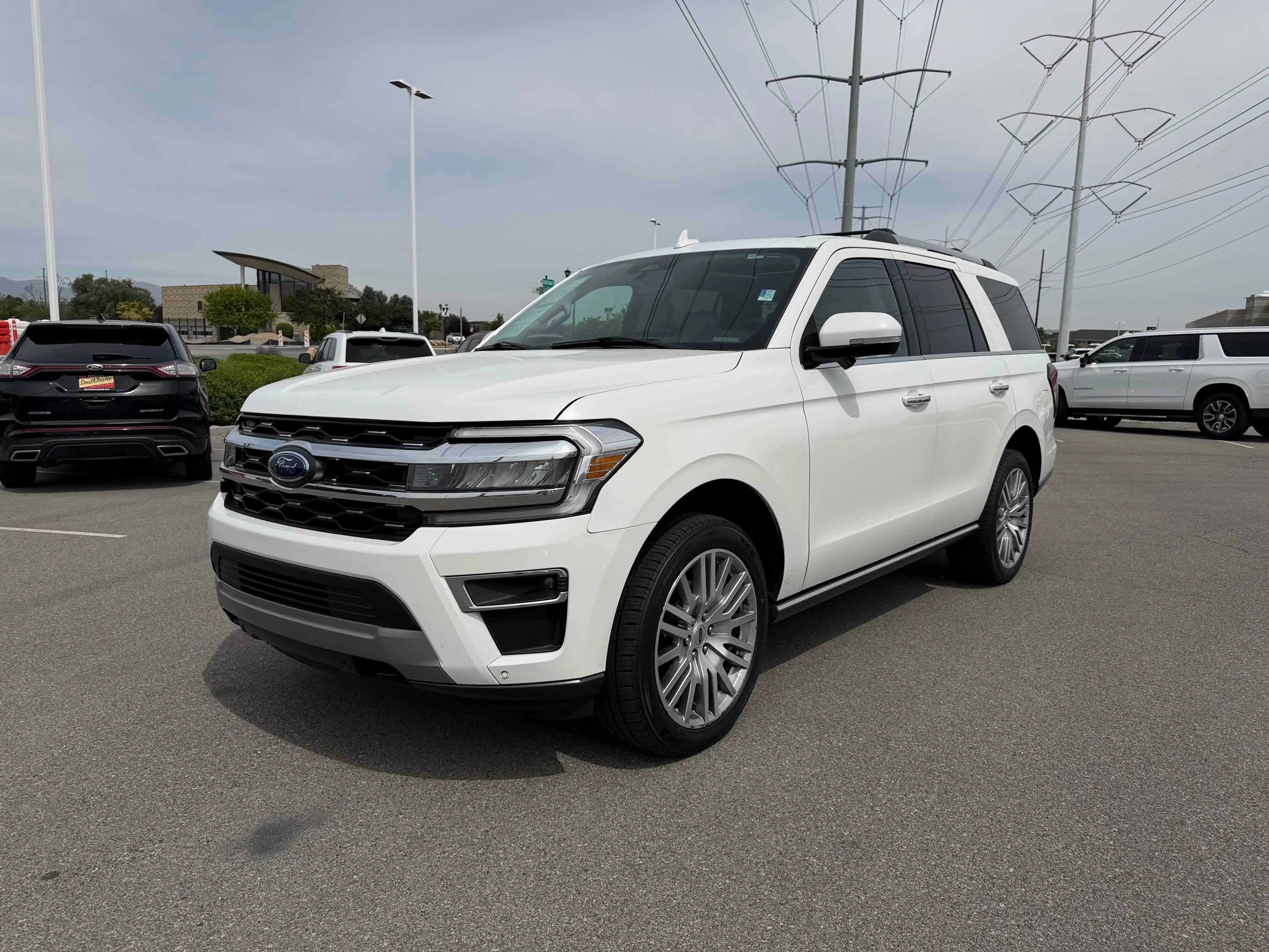 Used 2023 White Metallic Ford Limited image 12
