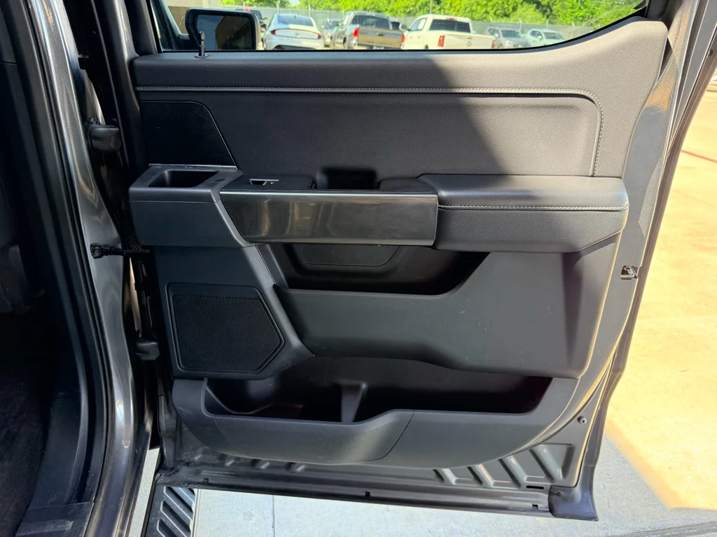 Used 2022 Carbonized Gray Metallic Ford XLT image 28