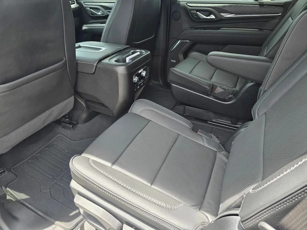 Used 2024 White GMC Denali image 14