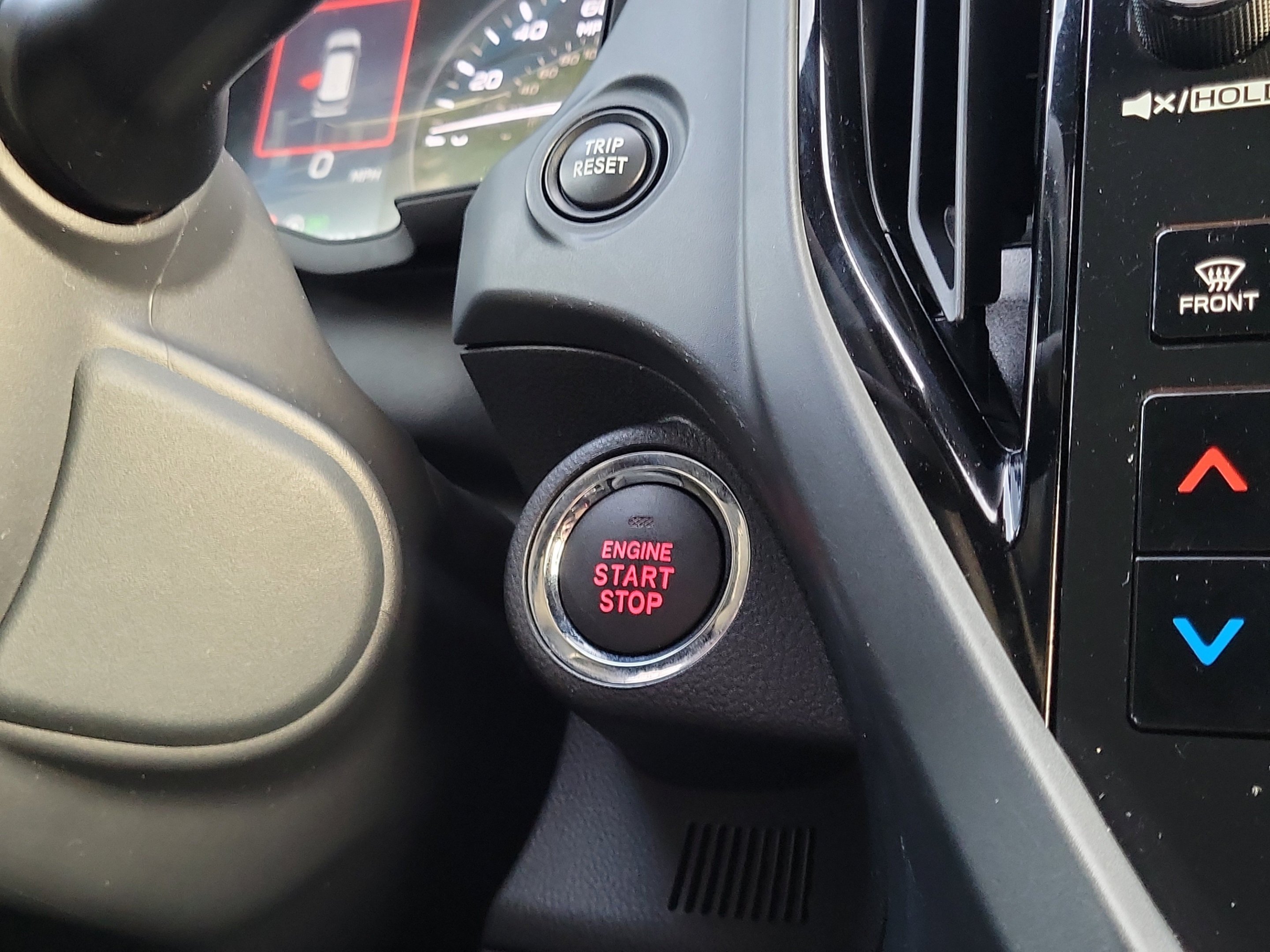 Used 2025 River Rock Pearl Subaru Touring image 17