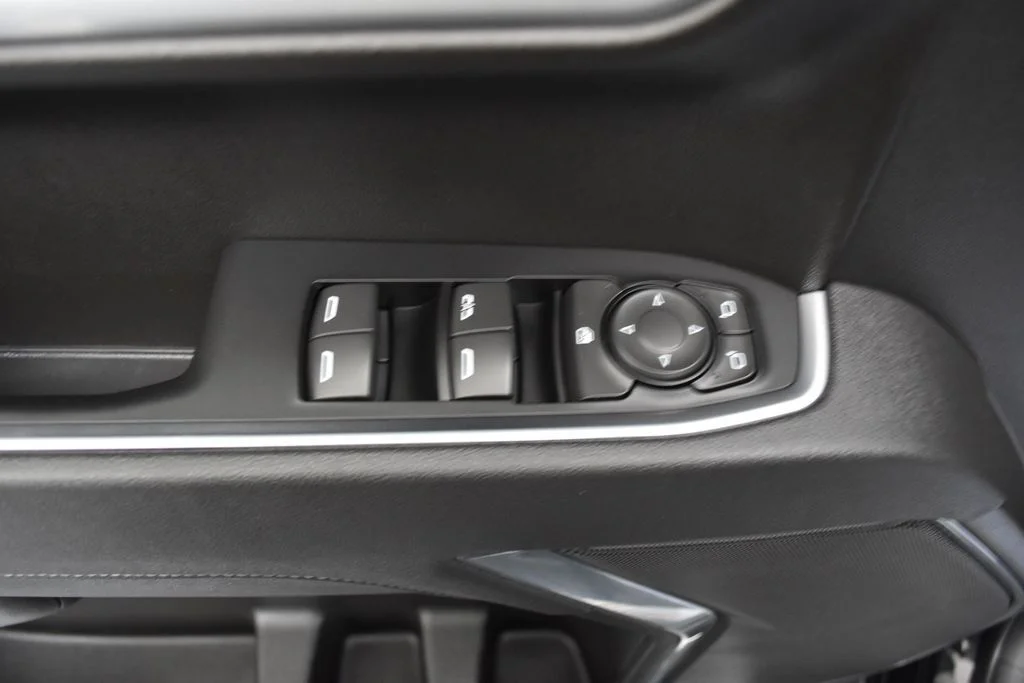 Used 2025 Black Chevrolet LT image 21