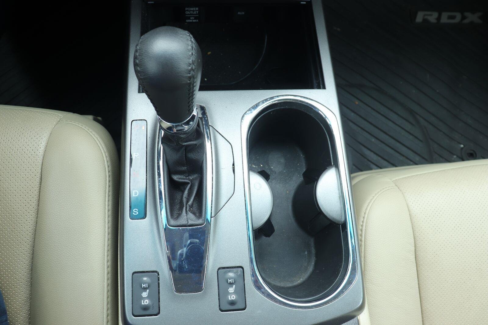 Used 2015  Acura Tech Pkg image 34