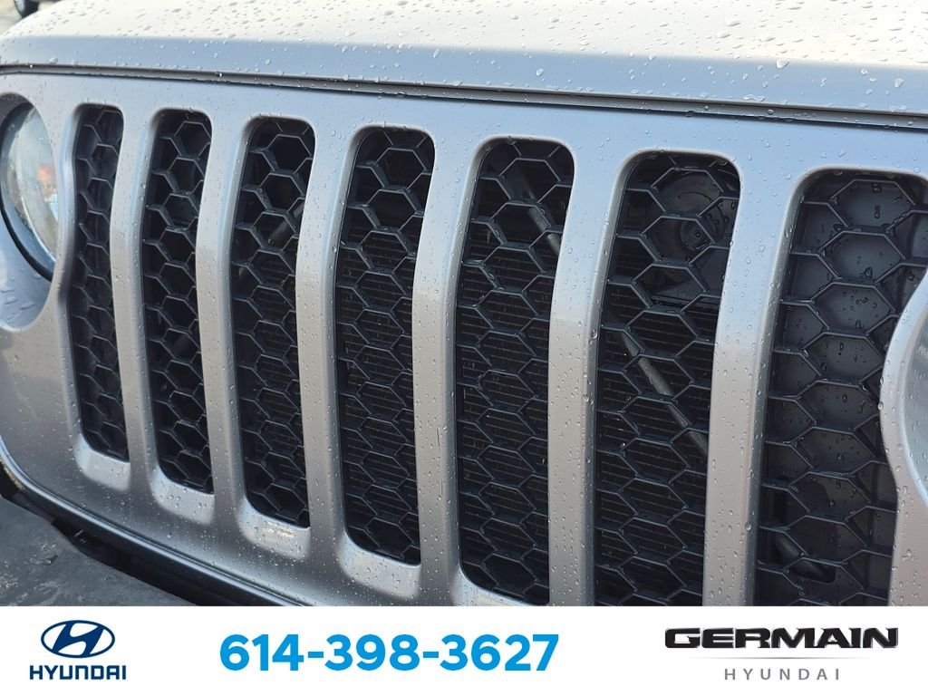 Used 2020 Silver Jeep Sport image 14