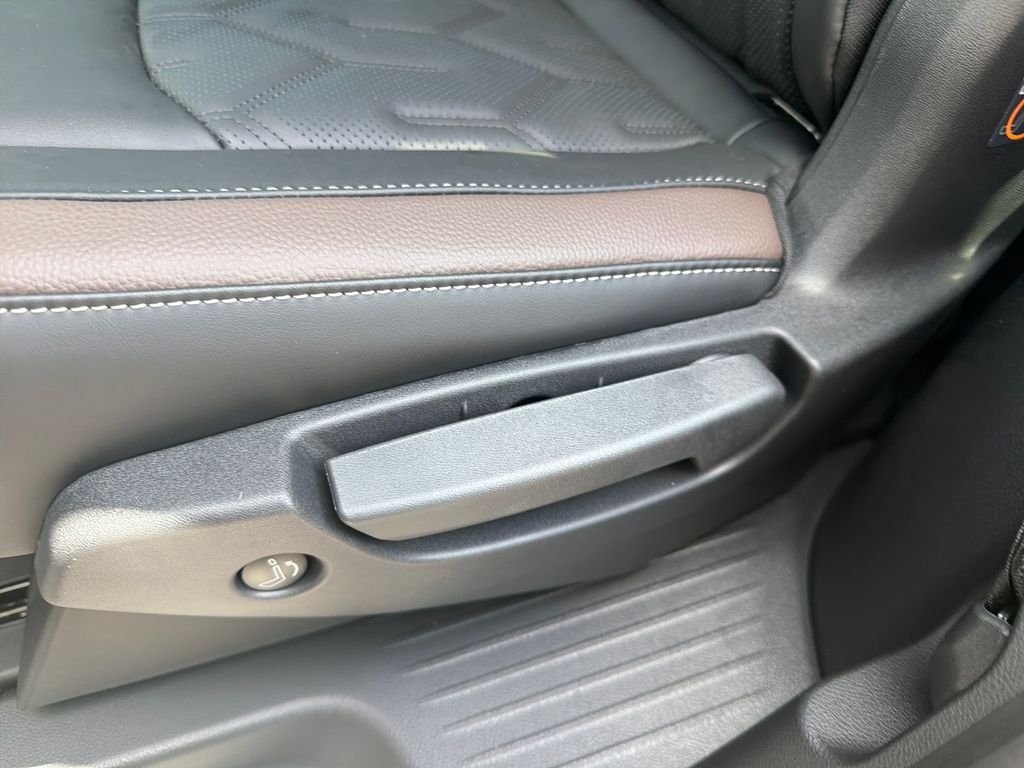New 2026 Nissan Pathfinder Platinum 4D Sport Utility