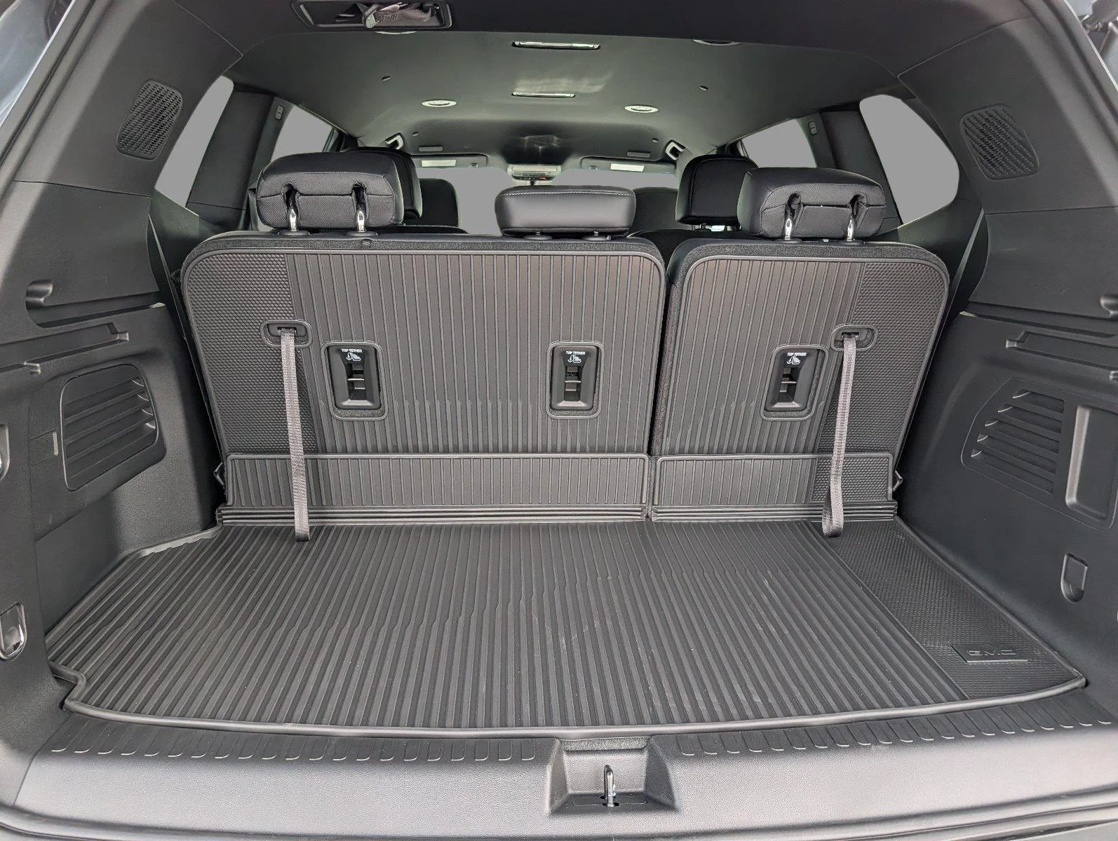 New 2027 Sterling Metallic GMC Elevation image 35