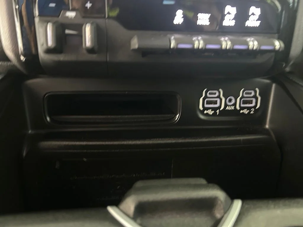 Used 2020 Blue Ram Laramie image 54