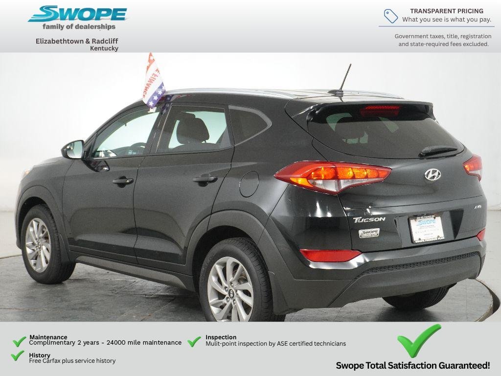 Used 2016 Ash Black Hyundai SE image 5