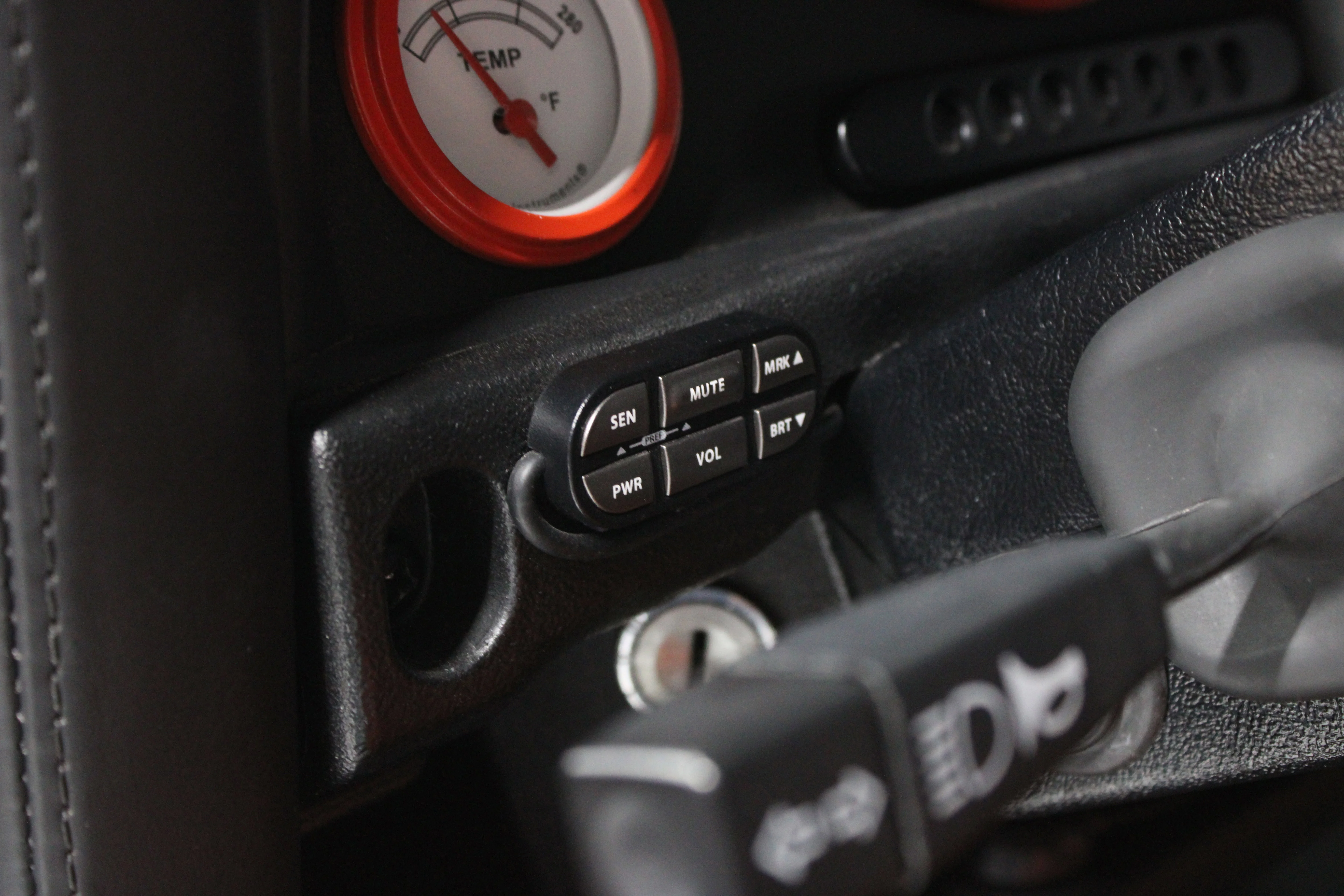 Used 1986 Lamborghini White Land Rover  image 9