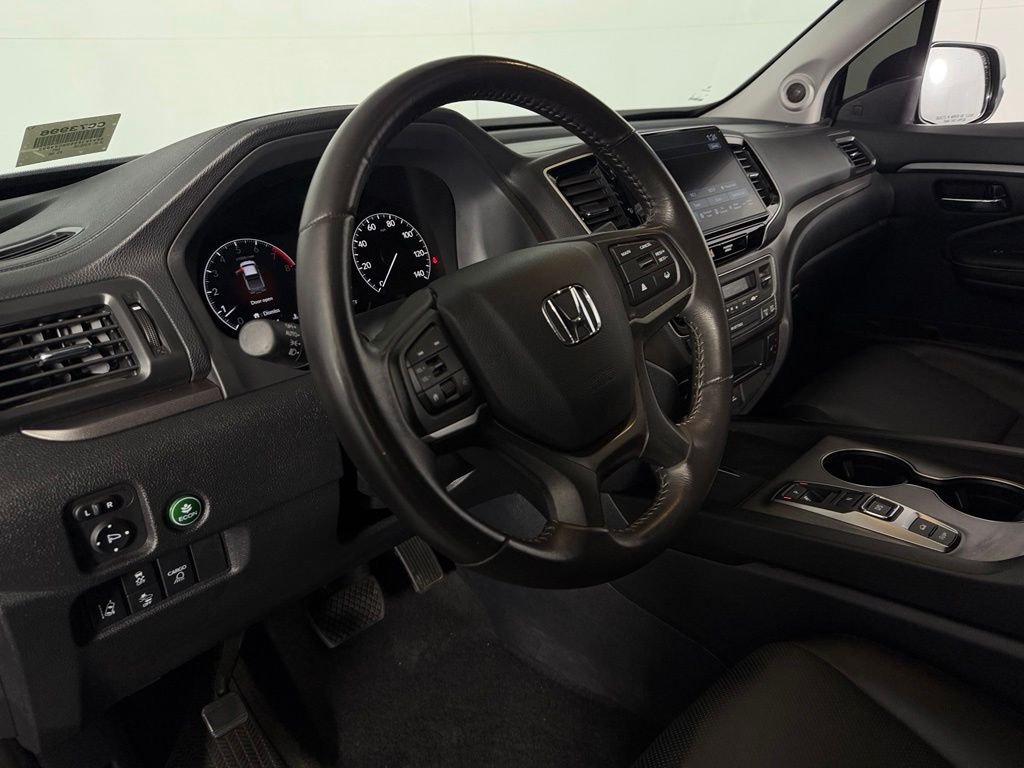 Used 2025 Gray Honda RTL image 19