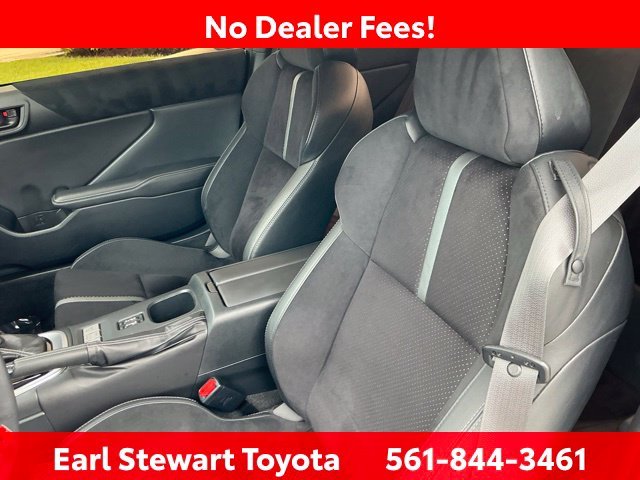 Certified Used 2025  Toyota Premium image 17