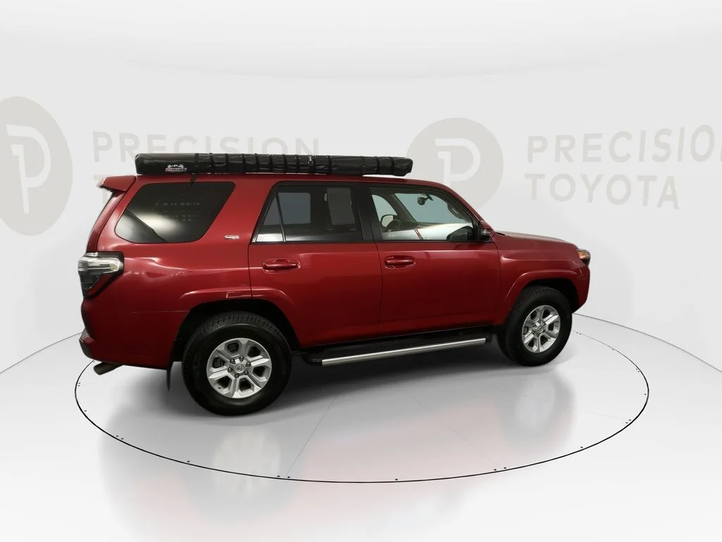 Used 2016 Barcelona Red Metallic Toyota SR5 Premium image 22