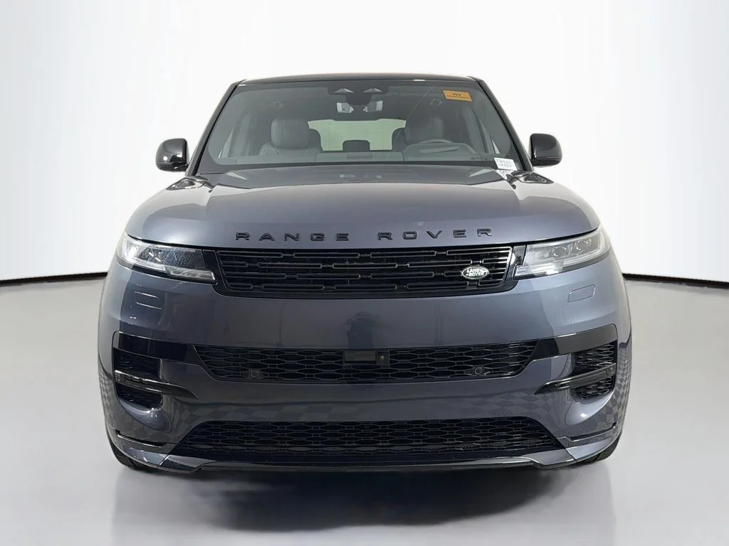 New 2026 Varesine Blue Land Rover Dynamic SE image 2