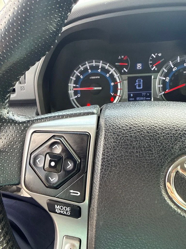 Used 2016 Silver Toyota SR5 image 15