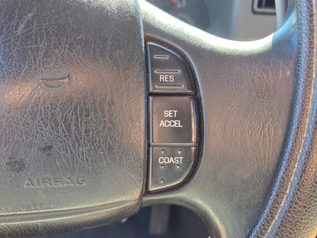 Used 2002 Black Ford XLT image 28