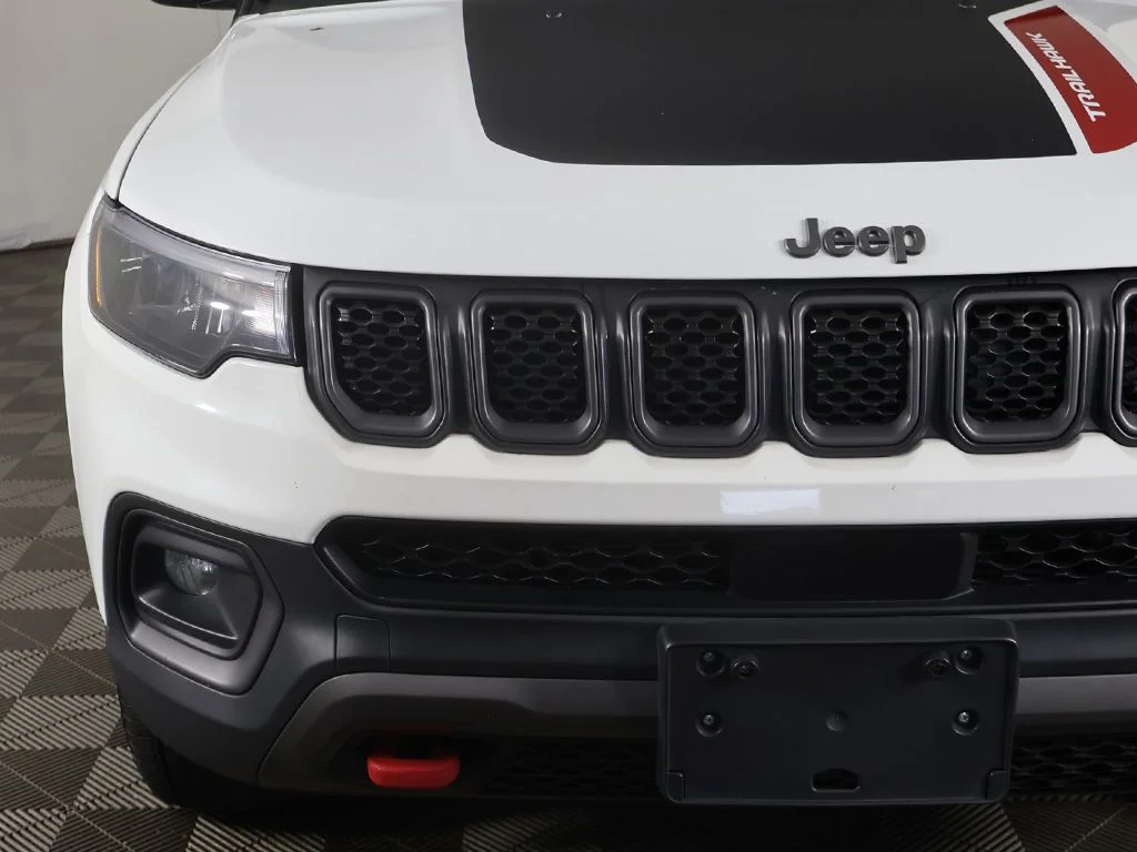Used 2023 White Jeep Trailhawk image 11