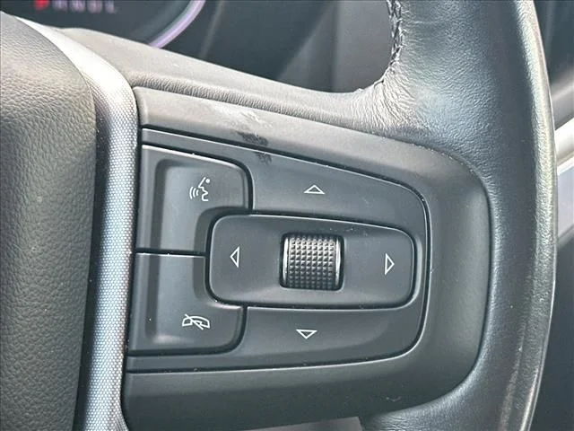 Used 2019 Black GMC SLT image 30