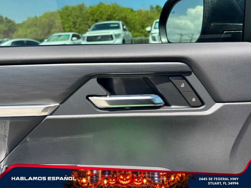 New 2027 Ebony Twilight Metallic GMC Elevation image 23