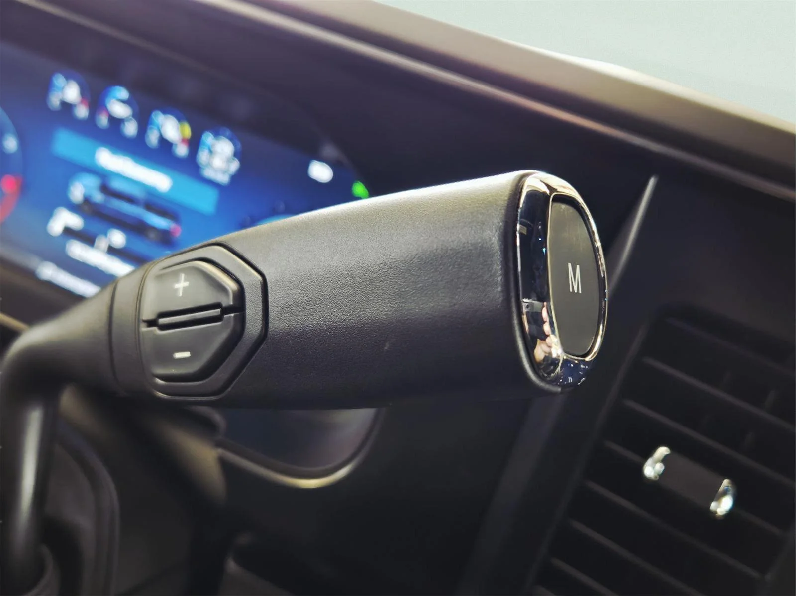 Used 2026 Agate Black Metallic Ford Platinum image 11