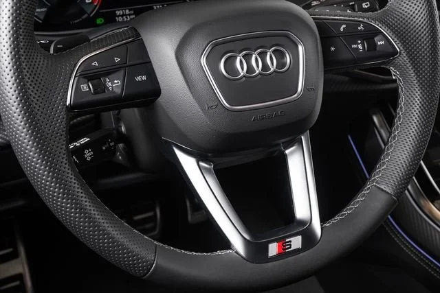 Used 2024 Daytona Gray Pearl Effect Audi 4.0T Prestige image 34